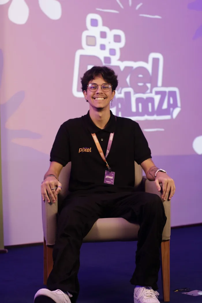 Matheus, gestor de redes sociais e tráfego pago da Agência Pixxel em Aracaju/SE